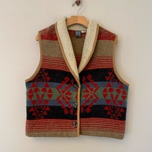 Preowned Vintage I•V•Y Southwestern Aztec wool mix blanket button down vest. L
